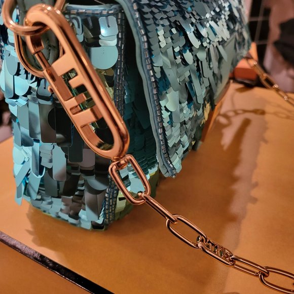 Gold Fendi Mesh Chain Necklace/Shoulder Strap (Baquette) - Picture 4 of 12